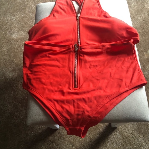 Beautiful and sexy swim suit from fashion nova - Picture 3 of 11